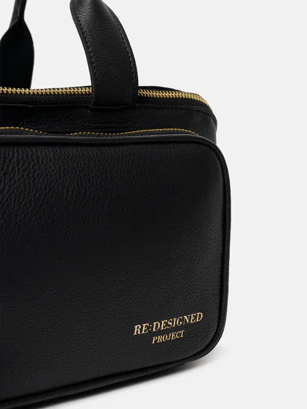 Project 39 Black/Gold