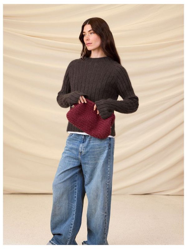 2602_01 Basket Clutch